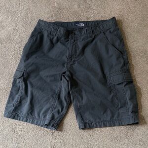 Men’s The North Face Charcoal Gray Cargo Shorts 34 Reg 6 Pocket Cotton Blend